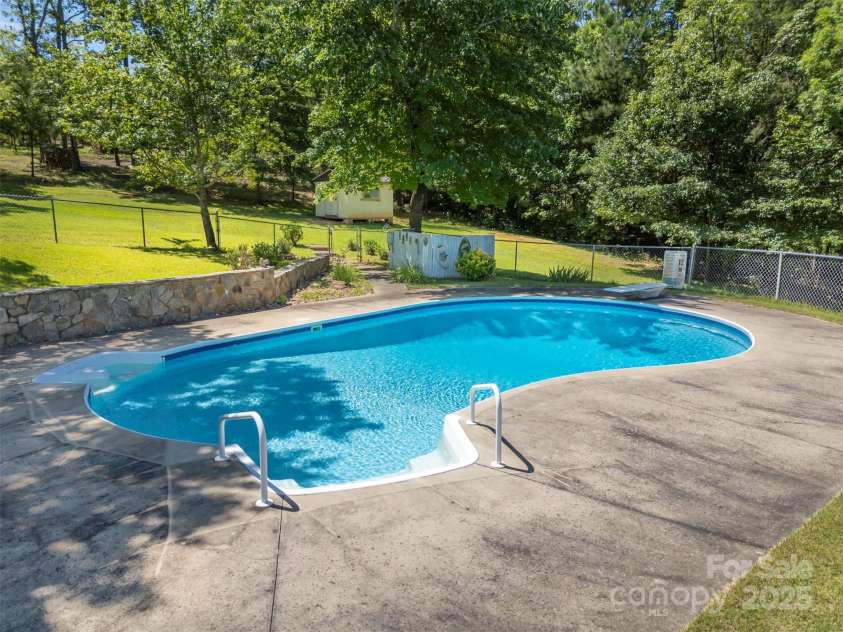 211 Forest Trail Drive, Rutherfordton, NC 28139.  MLS# CAR4267608, YatesRealty ID 25995. 