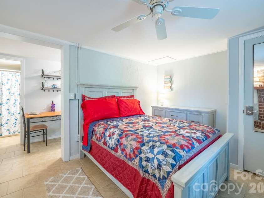 2777 Hickory Nut Gap Road, Newland, NC 28657.  MLS# CAR4281562, YatesRealty ID 25997. 