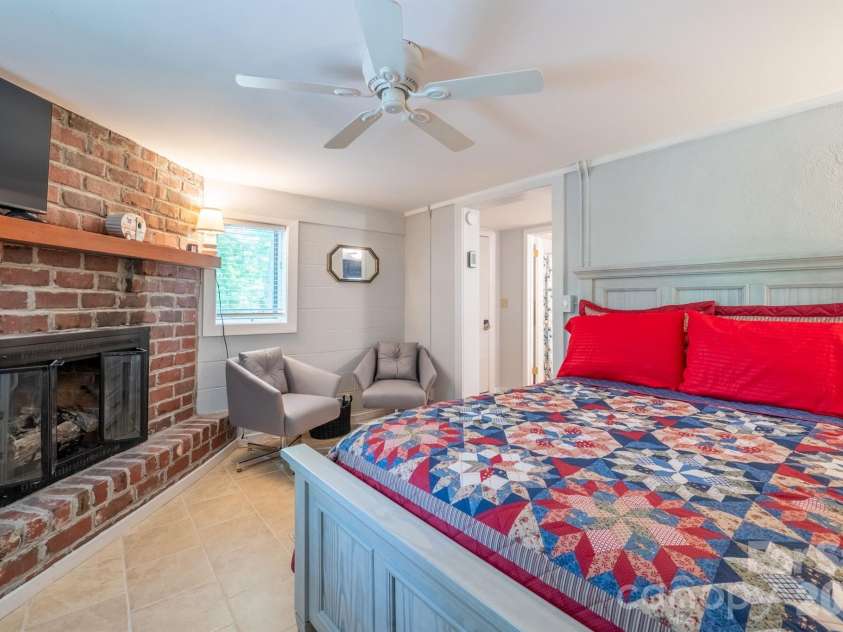 2777 Hickory Nut Gap Road, Newland, NC 28657.  MLS# CAR4281562, YatesRealty ID 25997. 