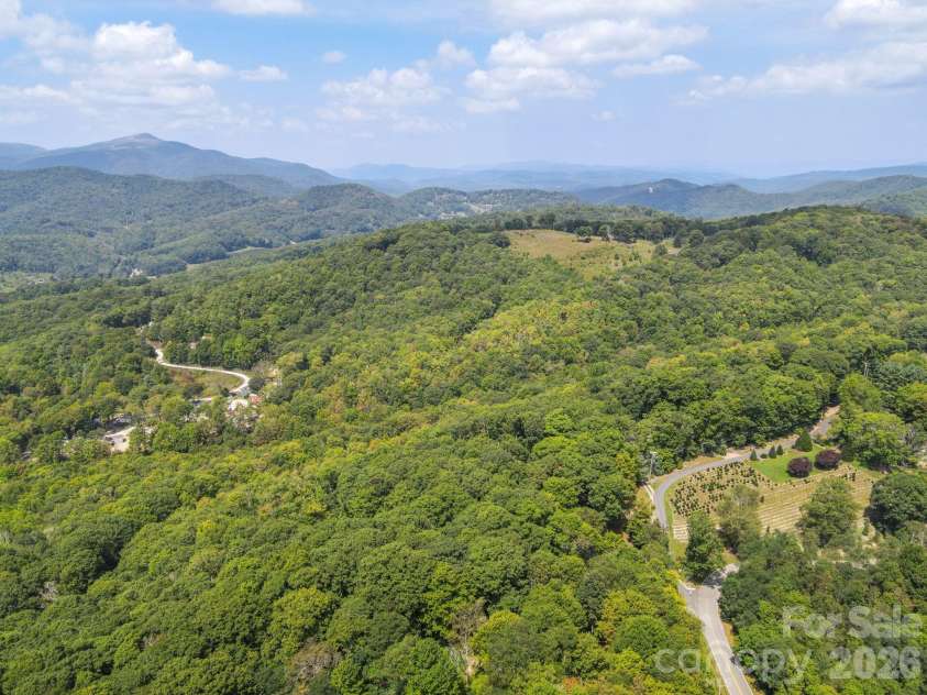 2777 Hickory Nut Gap Road, Newland, NC 28657.  MLS# CAR4281562, YatesRealty ID 25997. 