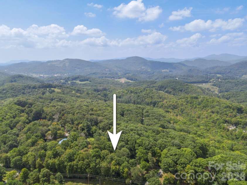 2777 Hickory Nut Gap Road, Newland, NC 28657.  MLS# CAR4281562, YatesRealty ID 25997. 