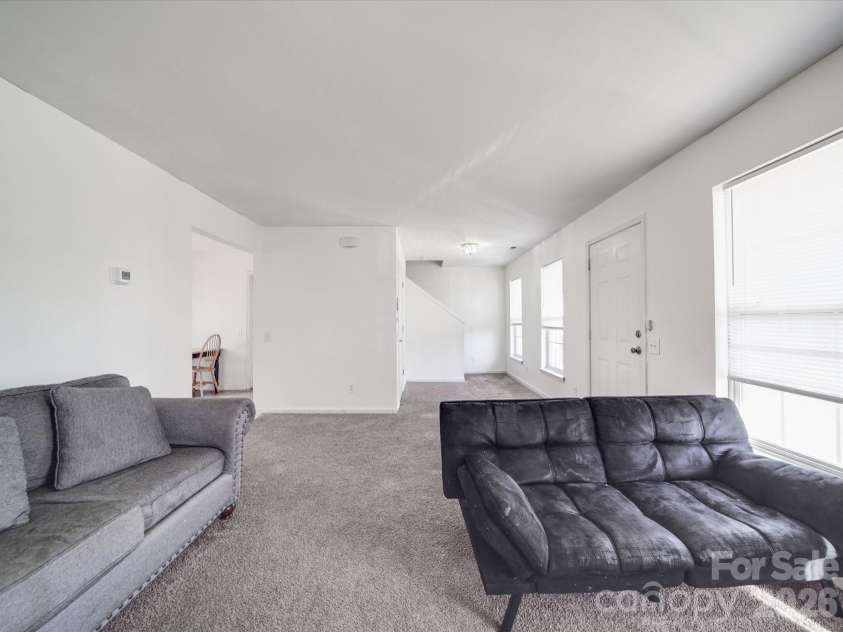 5414 Peachwood Drive, Charlotte, NC 28216.  MLS# CAR4382739, YatesRealty ID 25998. 