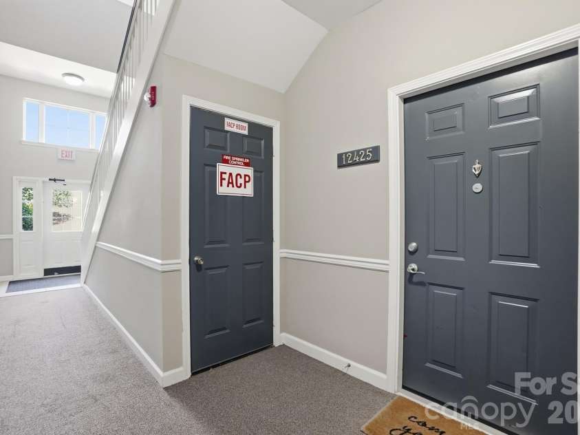 12425 Copper Mountain Boulevard, Charlotte, NC 28277.  MLS# CAR4378280, YatesRealty ID 25999. 