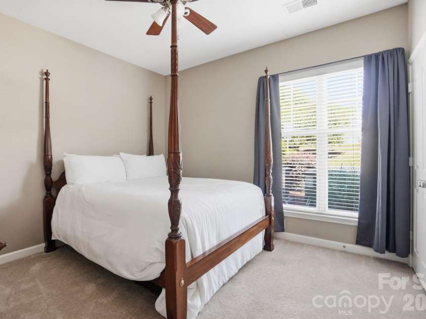 12425 Copper Mountain Boulevard, Charlotte, NC 28277.  MLS# CAR4378280, YatesRealty ID 25999. 