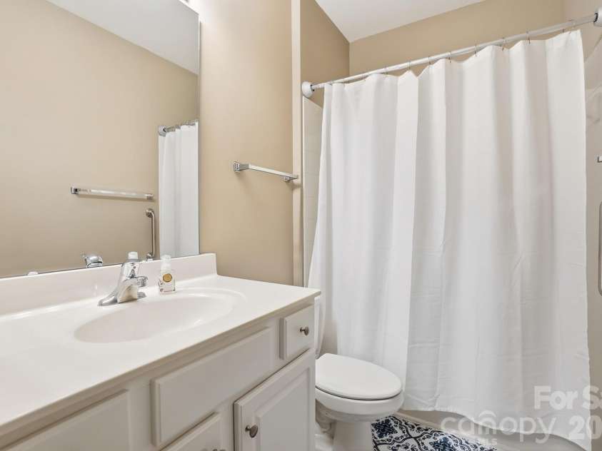 12425 Copper Mountain Boulevard, Charlotte, NC 28277.  MLS# CAR4378280, YatesRealty ID 25999. 