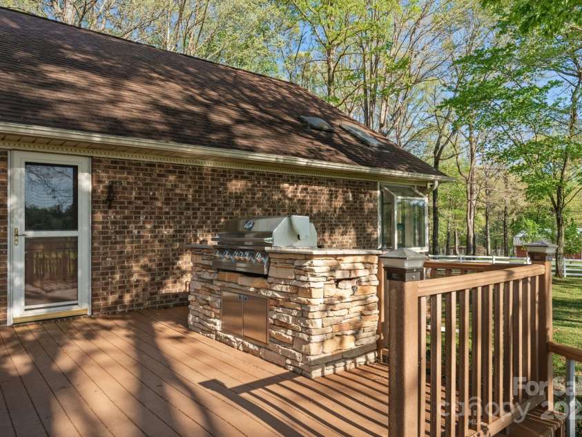 15670 Bethel Avenue Extension, Midland, NC 28107.  MLS# CAR4245551, YatesRealty ID 260. 