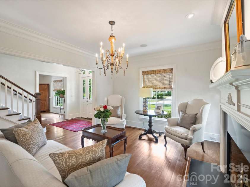 309 Hempstead Place, Charlotte, NC 28207.  MLS# CAR4414196, YatesRealty ID 2600. 