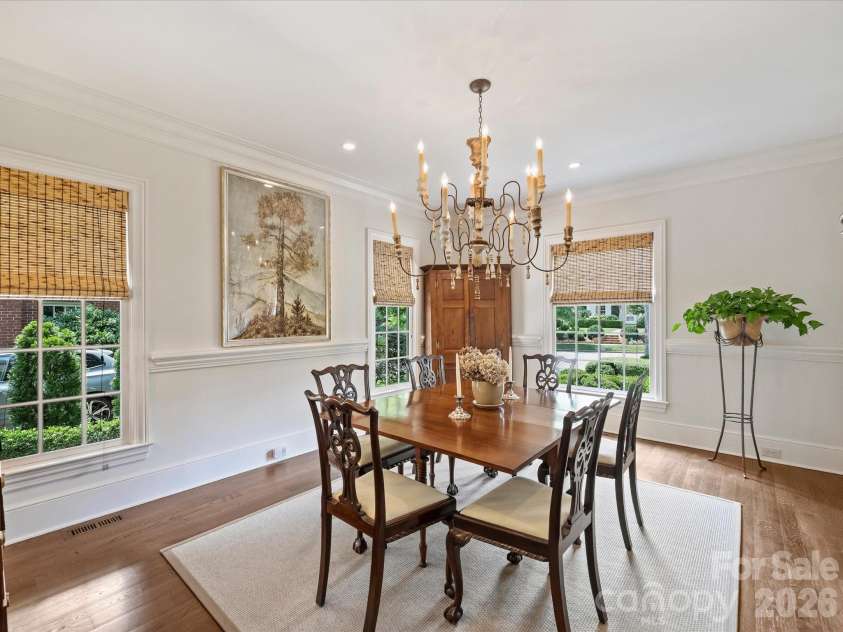 309 Hempstead Place, Charlotte, NC 28207.  MLS# CAR4414196, YatesRealty ID 2600. 