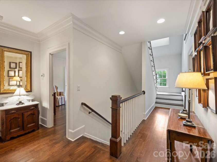 309 Hempstead Place, Charlotte, NC 28207.  MLS# CAR4414196, YatesRealty ID 2600. 
