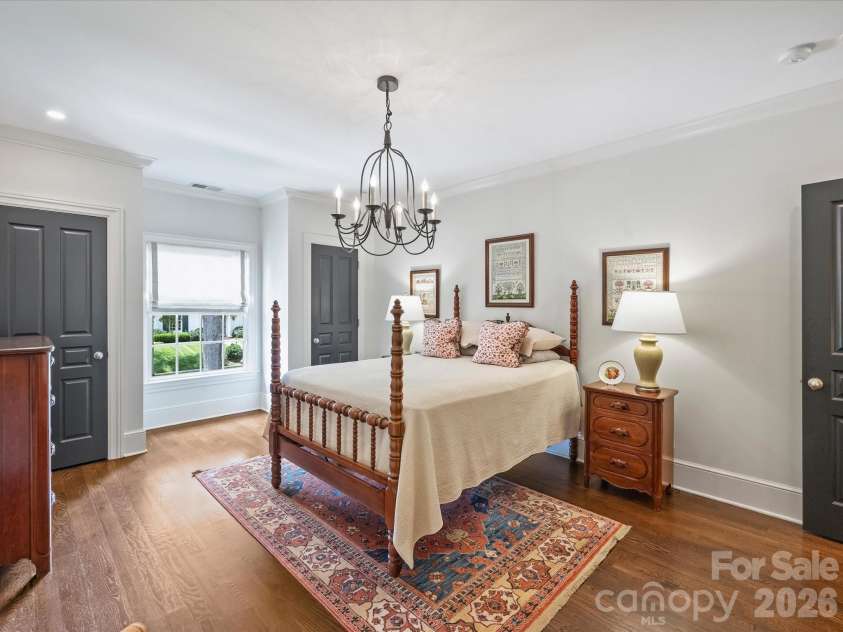 309 Hempstead Place, Charlotte, NC 28207.  MLS# CAR4414196, YatesRealty ID 2600. 