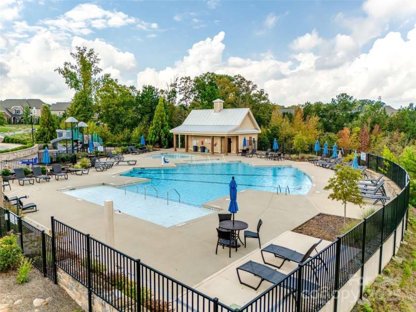 5431 Meadowcroft Way, Fort Mill, SC 29708.  MLS# CAR4232124, YatesRealty ID 2600. 