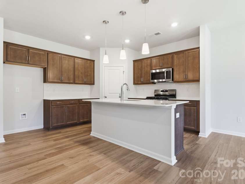 206 Rodeo Drive, Shelby, NC 28150.  MLS# CAR4343494, YatesRealty ID 26001. 