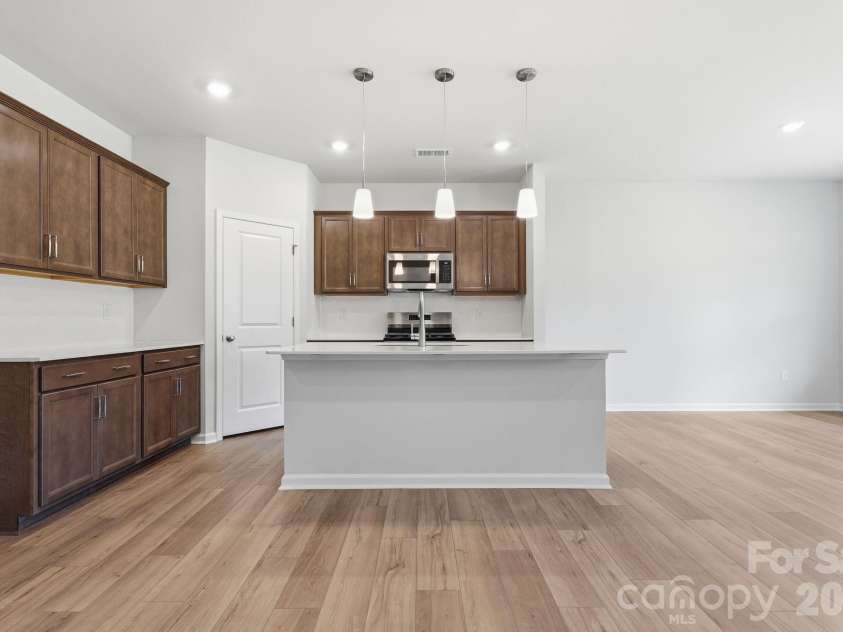 206 Rodeo Drive, Shelby, NC 28150.  MLS# CAR4343494, YatesRealty ID 26001. 