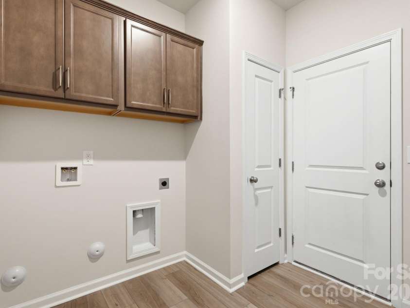206 Rodeo Drive, Shelby, NC 28150.  MLS# CAR4343494, YatesRealty ID 26001. 
