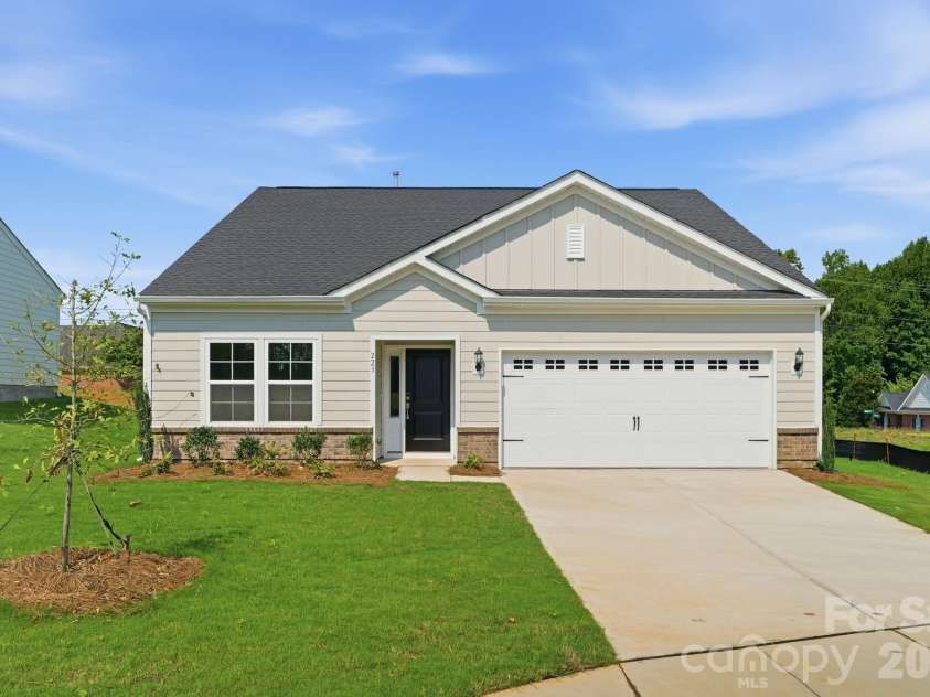 223 Rodeo Drive, Shelby, NC 28150.  MLS# CAR4369805, YatesRealty ID 26002. Bleckley Floor Plan
