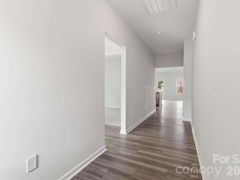 223 Rodeo Drive, Shelby, NC 28150.  MLS# CAR4369805, YatesRealty ID 26002. Hallway