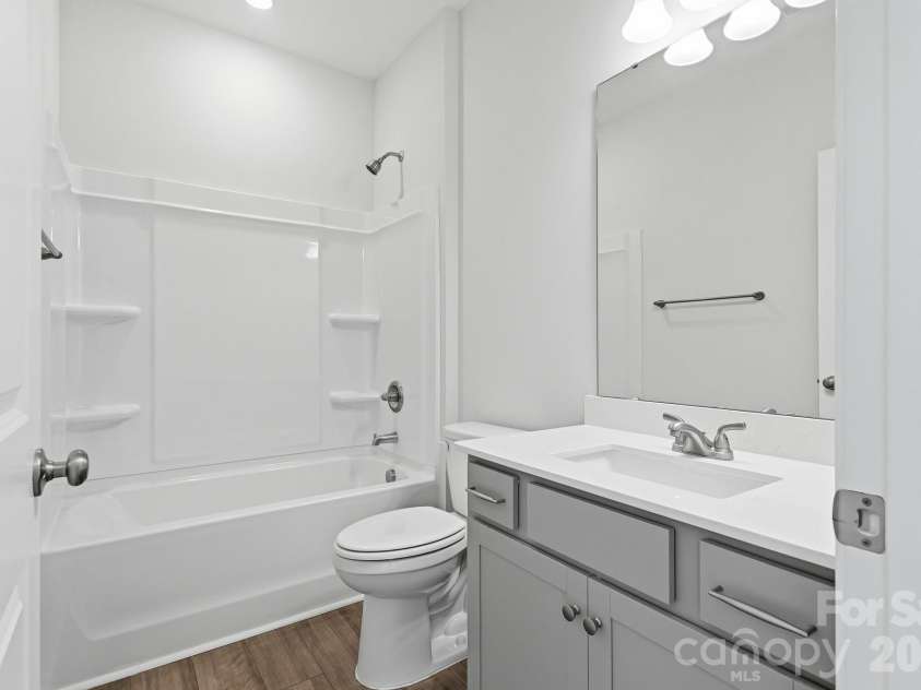 223 Rodeo Drive, Shelby, NC 28150.  MLS# CAR4369805, YatesRealty ID 26002. Secondary Bath