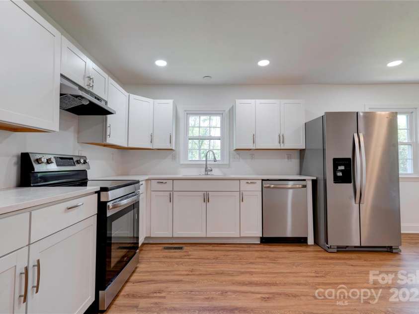 231 London Road, Lawndale, NC 28090.  MLS# CAR4267286, YatesRealty ID 26002. 