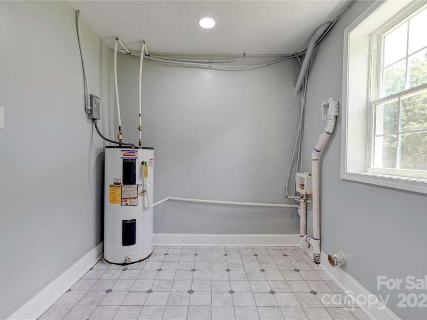 231 London Road, Lawndale, NC 28090.  MLS# CAR4267286, YatesRealty ID 26002. 