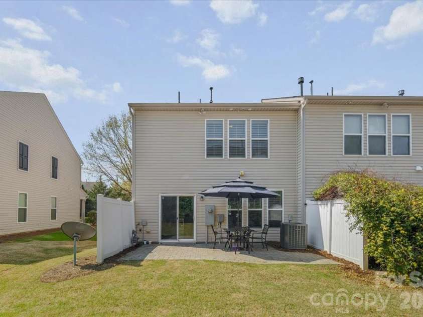 2419 Diplomat Lane, Charlotte, NC 28210.  MLS# CAR4361869, YatesRealty ID 26003. 