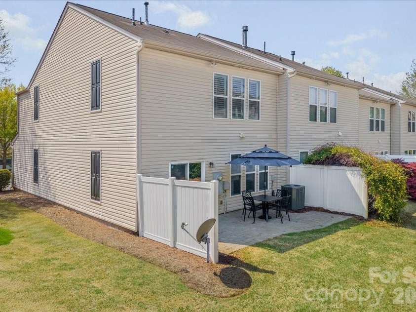 2419 Diplomat Lane, Charlotte, NC 28210.  MLS# CAR4361869, YatesRealty ID 26003. 