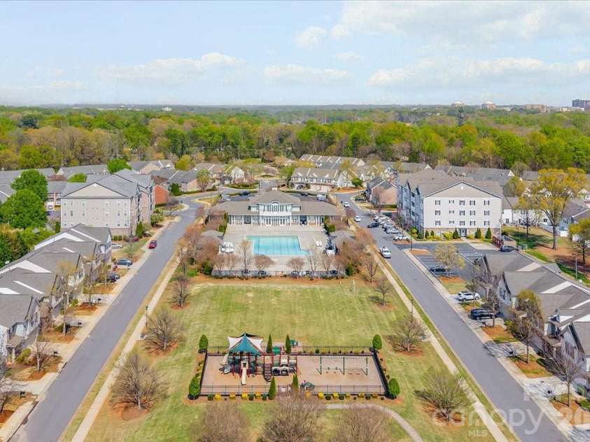 2419 Diplomat Lane, Charlotte, NC 28210.  MLS# CAR4361869, YatesRealty ID 26003. 