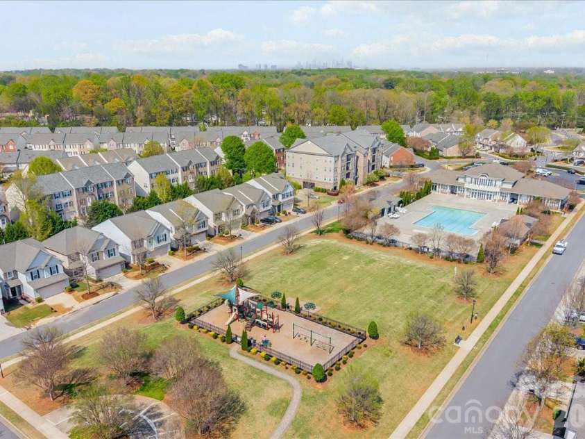 2419 Diplomat Lane, Charlotte, NC 28210.  MLS# CAR4361869, YatesRealty ID 26003. 