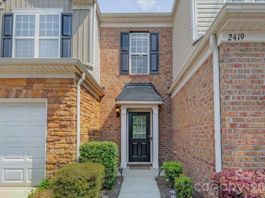 2419 Diplomat Lane, Charlotte, NC 28210.  MLS# CAR4361869, YatesRealty ID 26003. Front Door