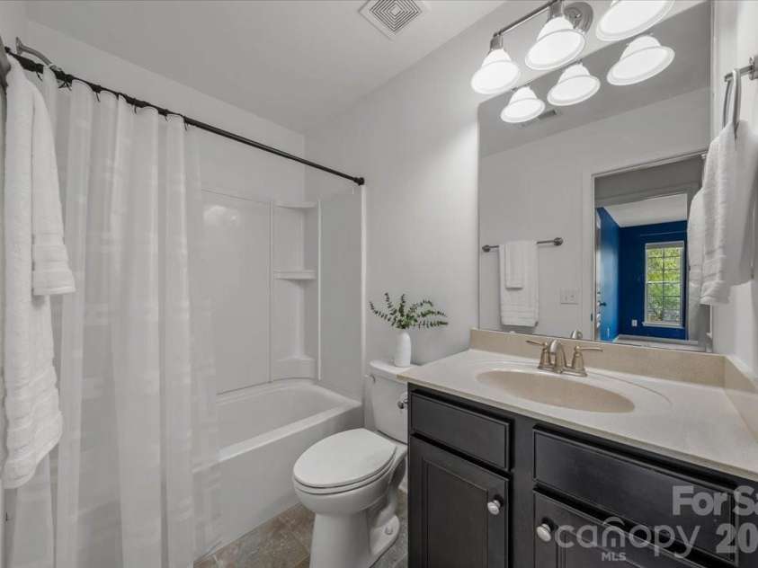 2419 Diplomat Lane, Charlotte, NC 28210.  MLS# CAR4361869, YatesRealty ID 26003. Laundry Room