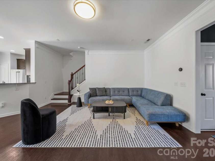 2419 Diplomat Lane, Charlotte, NC 28210.  MLS# CAR4361869, YatesRealty ID 26003. Living Room