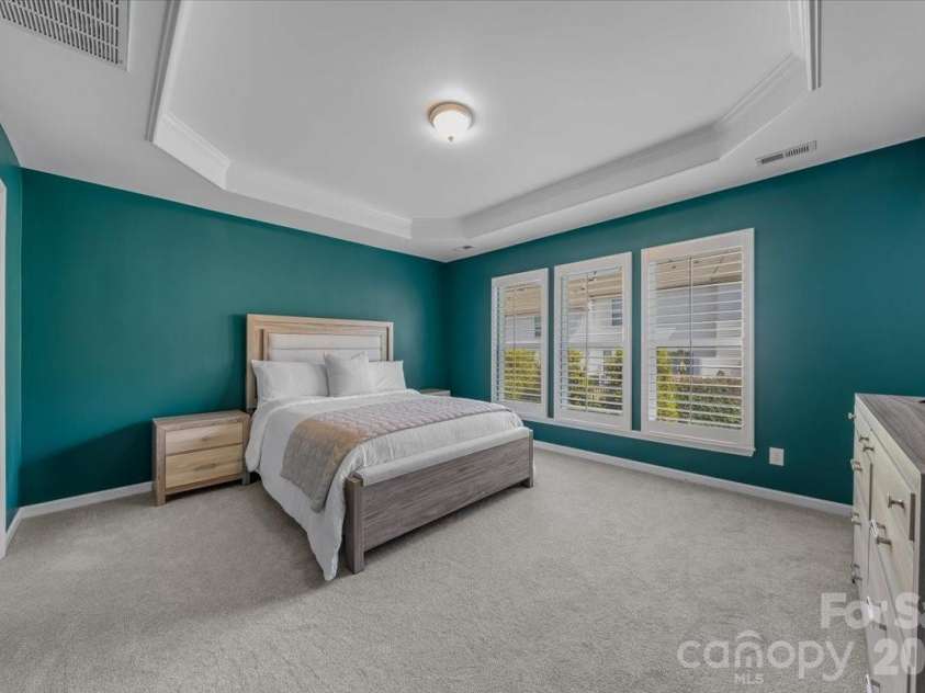 2419 Diplomat Lane, Charlotte, NC 28210.  MLS# CAR4361869, YatesRealty ID 26003. Primary Bedroom
