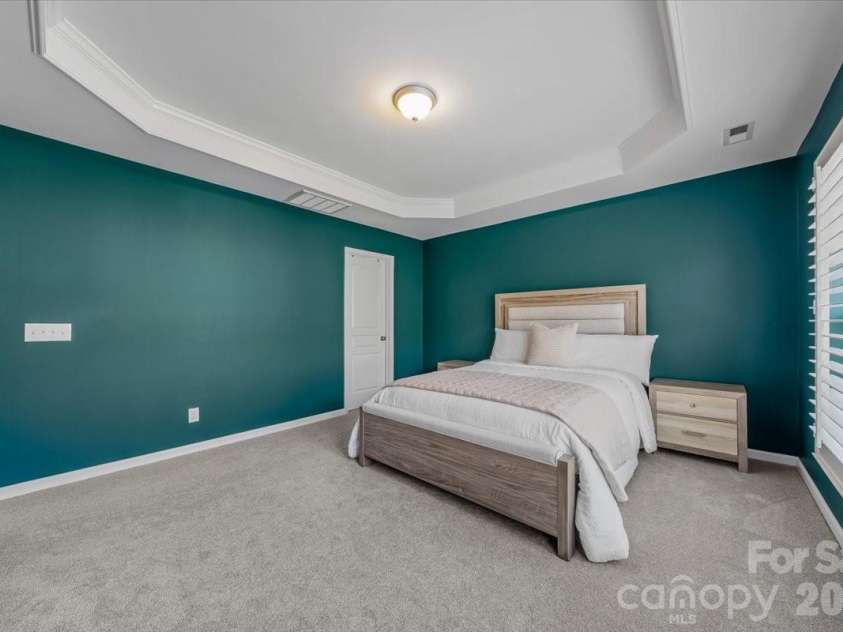 2419 Diplomat Lane, Charlotte, NC 28210.  MLS# CAR4361869, YatesRealty ID 26003. Primary Bedroom