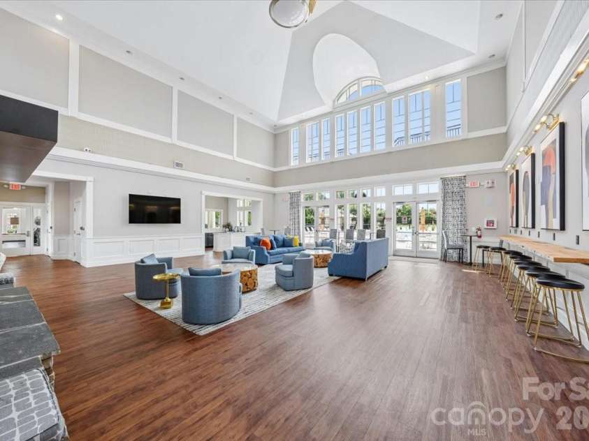 2419 Diplomat Lane, Charlotte, NC 28210.  MLS# CAR4413506, YatesRealty ID 26003. 