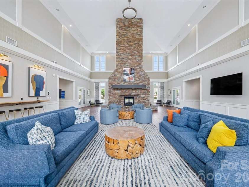 2419 Diplomat Lane, Charlotte, NC 28210.  MLS# CAR4413506, YatesRealty ID 26003. 
