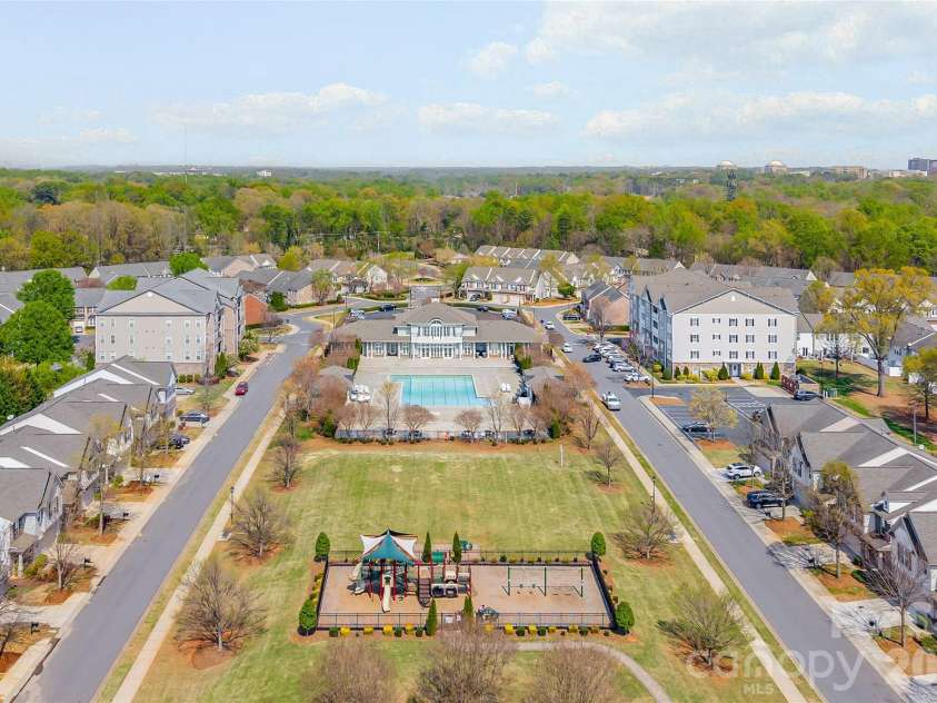 2419 Diplomat Lane, Charlotte, NC 28210.  MLS# CAR4413506, YatesRealty ID 26003. 