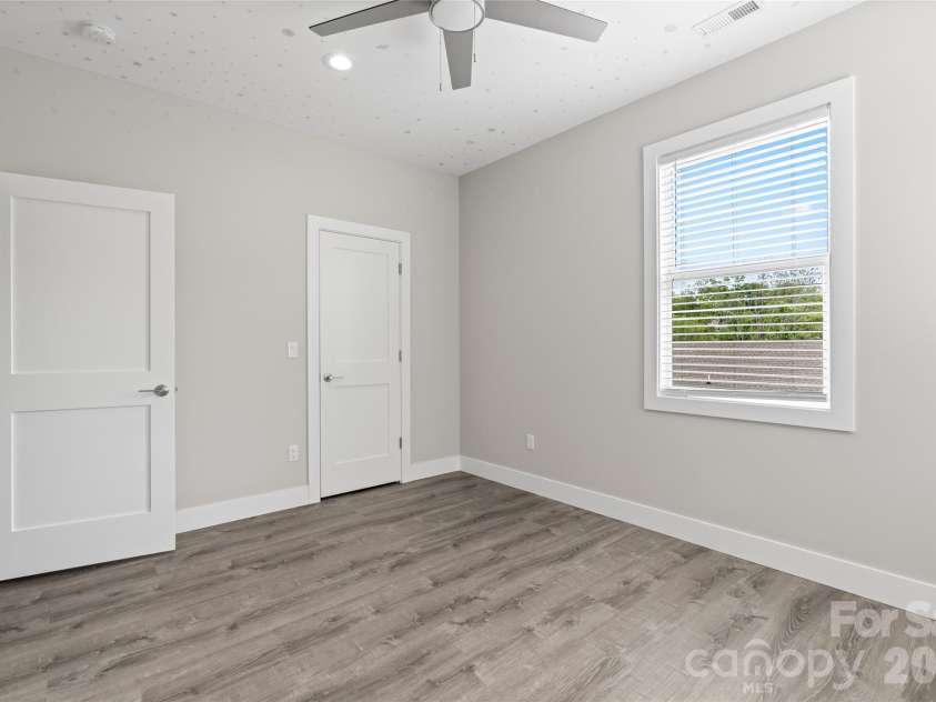 128 Rock Hill Road, Asheville, NC 28803.  MLS# CAR4395815, YatesRealty ID 26004. 