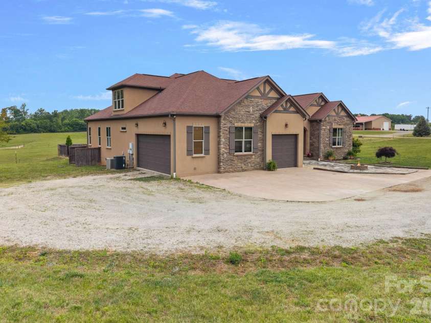 2151 Brown Chapel Road, Catawba, NC 28609.  MLS# CAR4375551, YatesRealty ID 26005. 