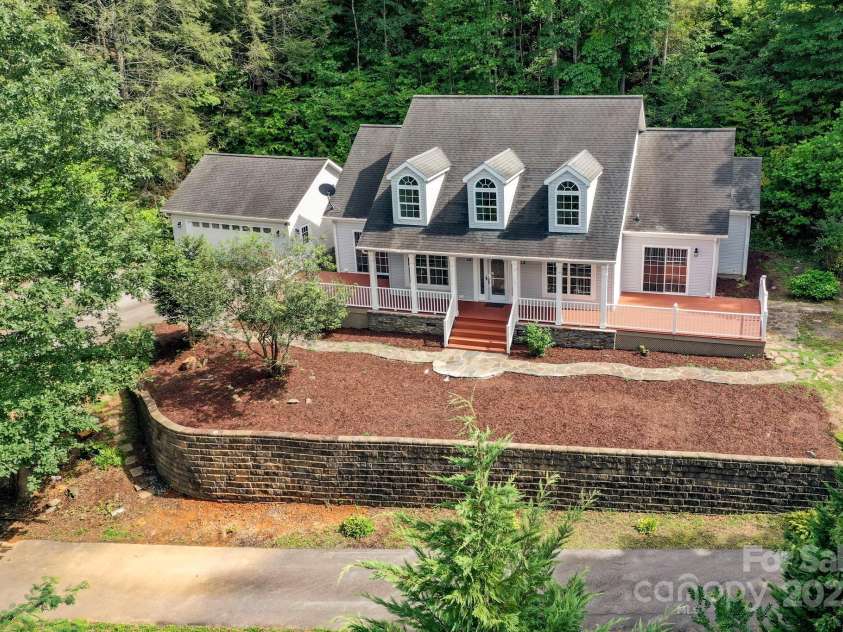 402 Sweetbriar Road, Lake Lure, NC 28746.  MLS# CAR4281606, YatesRealty ID 26005. 
