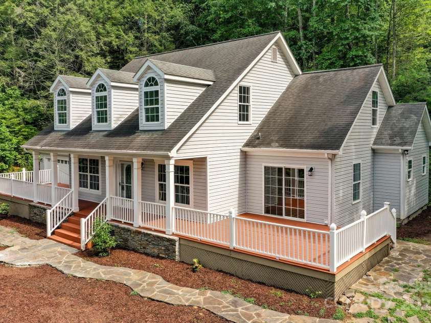 402 Sweetbriar Road, Lake Lure, NC 28746.  MLS# CAR4281606, YatesRealty ID 26005. 