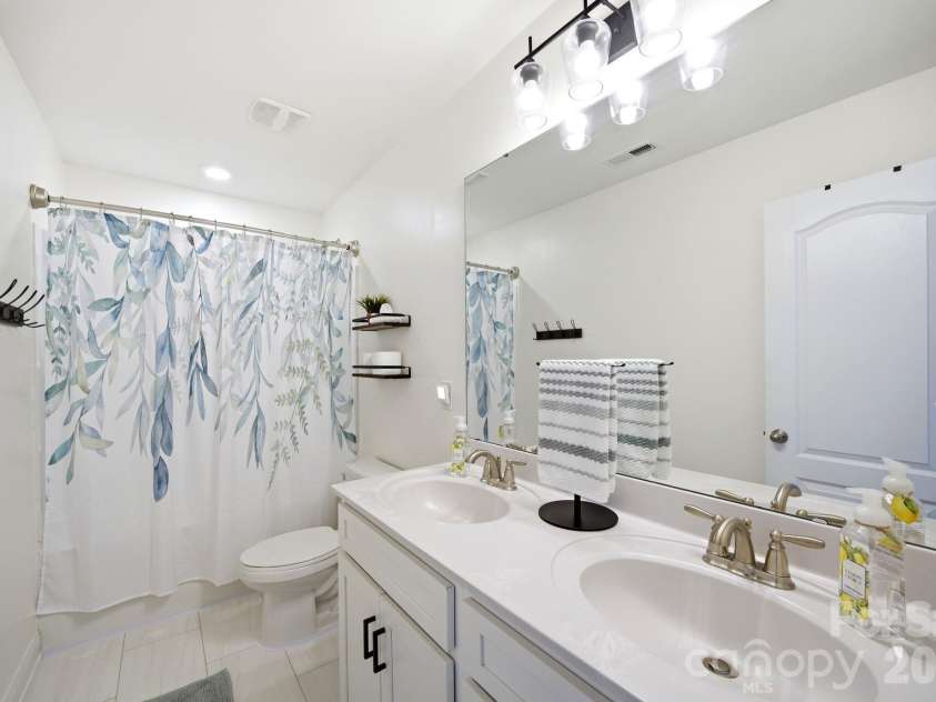 621 Cape Fear Street, Fort Mill, SC 29715.  MLS# CAR4381711, YatesRealty ID 26006. 