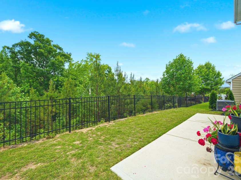 621 Cape Fear Street, Fort Mill, SC 29715.  MLS# CAR4381711, YatesRealty ID 26006. 