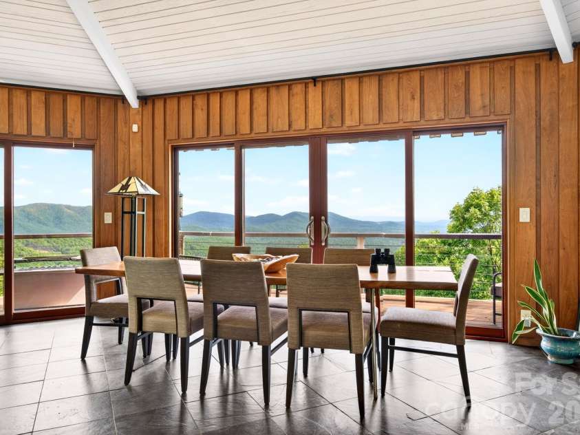 106 Windy Gap Road, Asheville, NC 28804.  MLS# CAR4372747, YatesRealty ID 26008. 