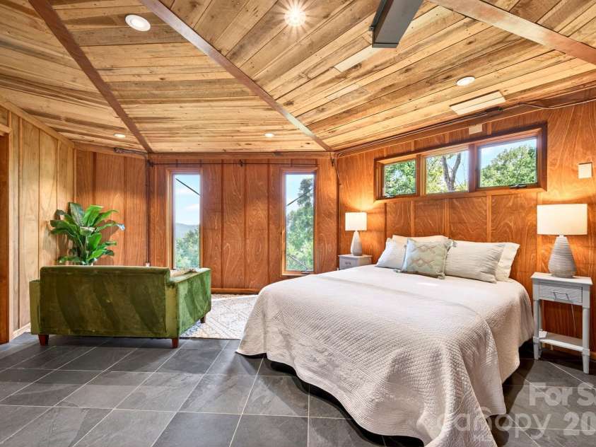 106 Windy Gap Road, Asheville, NC 28804.  MLS# CAR4372747, YatesRealty ID 26008. 
