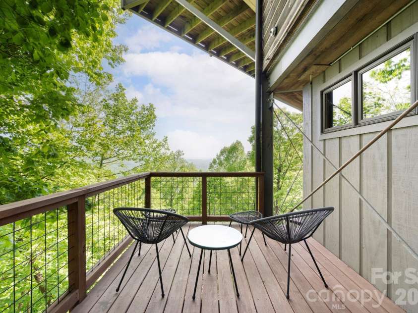 106 Windy Gap Road, Asheville, NC 28804.  MLS# CAR4372747, YatesRealty ID 26008. 