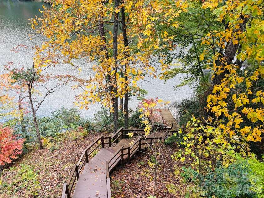222 West Lake Drive, Lake Lure, NC 28746.  MLS# CAR4294335, YatesRealty ID 2601. Fall Photos