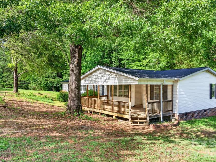 388 Chinquapin Lane, Mt Ulla, NC 28125.  MLS# CAR4344888, YatesRealty ID 2601. 