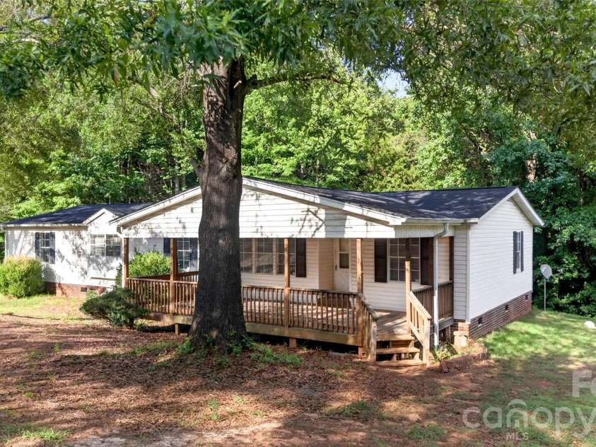 388 Chinquapin Lane, Mt Ulla, NC 28125.  MLS# CAR4344888, YatesRealty ID 2601. 