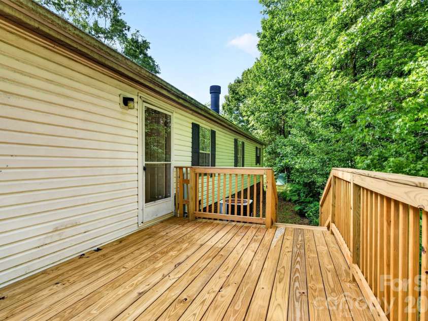 388 Chinquapin Lane, Mt Ulla, NC 28125.  MLS# CAR4344888, YatesRealty ID 2601. New rear deck 2026!