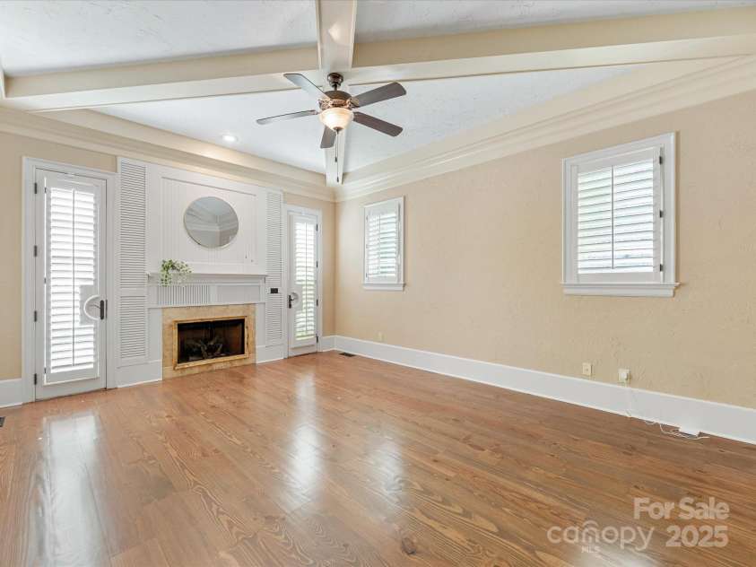 703 Sainte Rose Lane, Charlotte, NC 28226.  MLS# CAR4280610, YatesRealty ID 26011. 