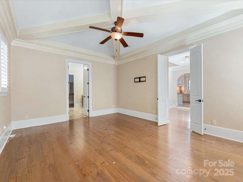 703 Sainte Rose Lane, Charlotte, NC 28226.  MLS# CAR4280610, YatesRealty ID 26011. 